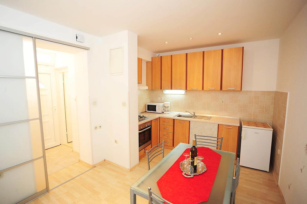 זאדאר Apartment Mile מראה חיצוני תמונה