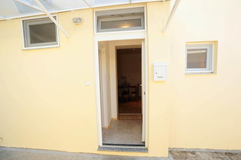 זאדאר Apartment Mile מראה חיצוני תמונה