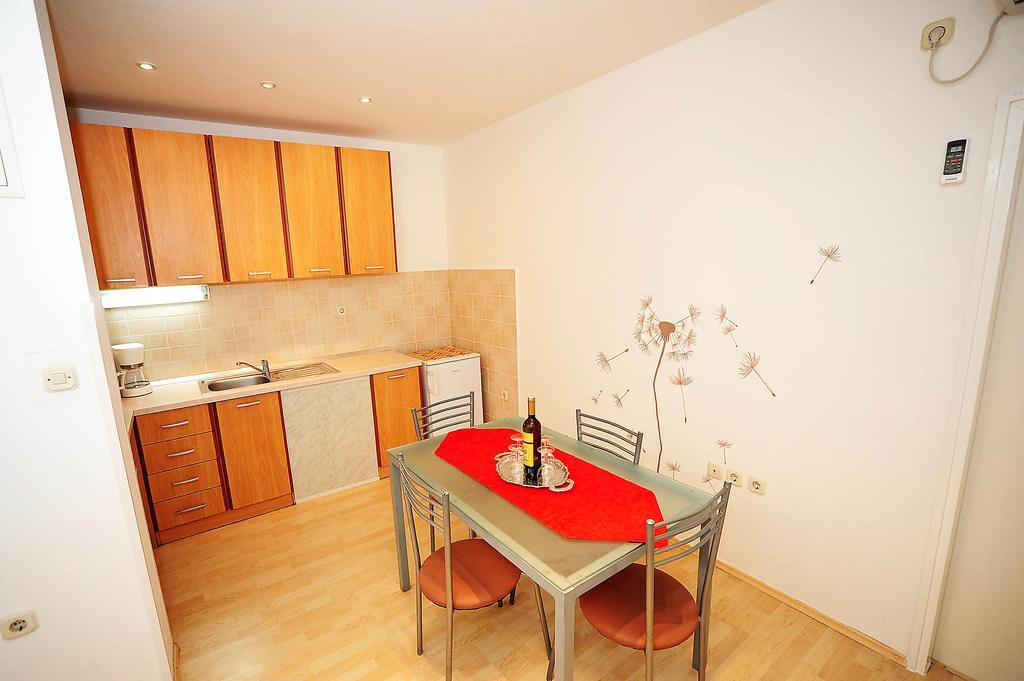 זאדאר Apartment Mile מראה חיצוני תמונה