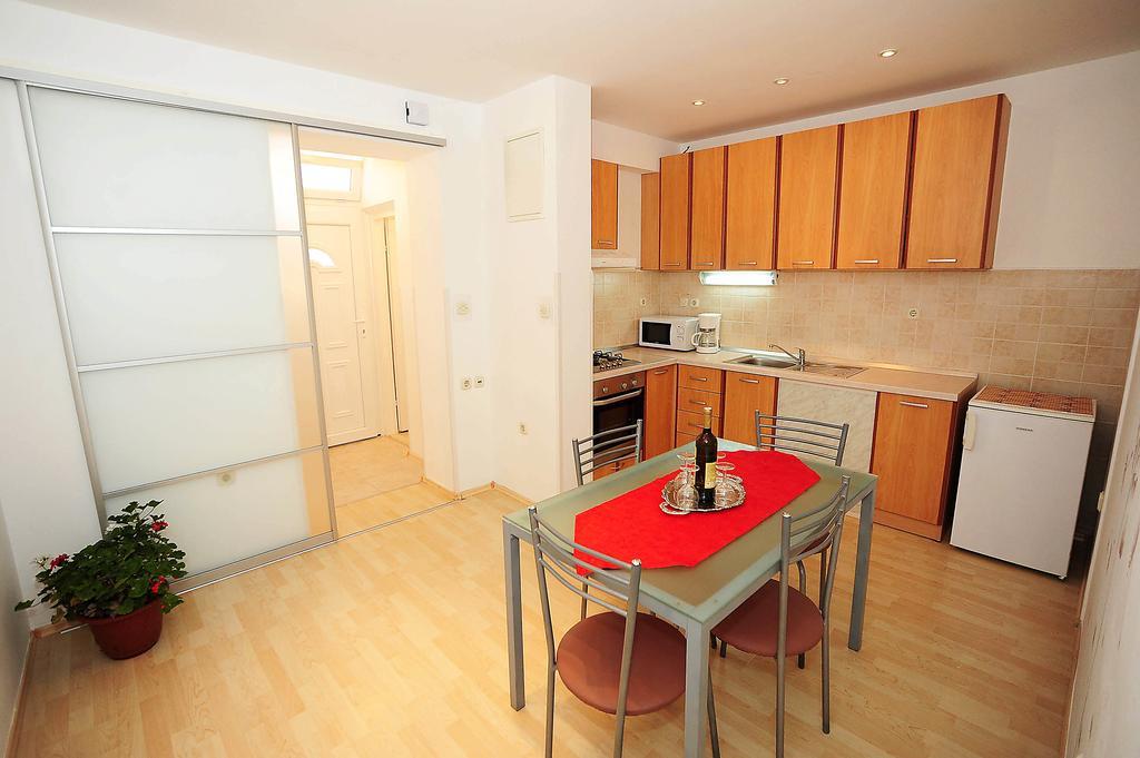 זאדאר Apartment Mile מראה חיצוני תמונה