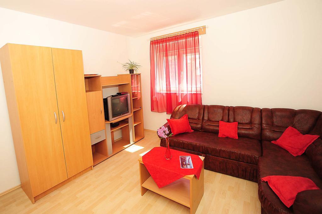 זאדאר Apartment Mile מראה חיצוני תמונה