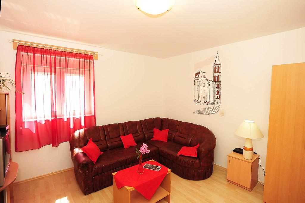 זאדאר Apartment Mile מראה חיצוני תמונה